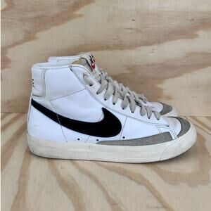 Nike - Blazer Mid 77 Vintage - Sneakers - Black - Women's - 8 - CZ1055-100